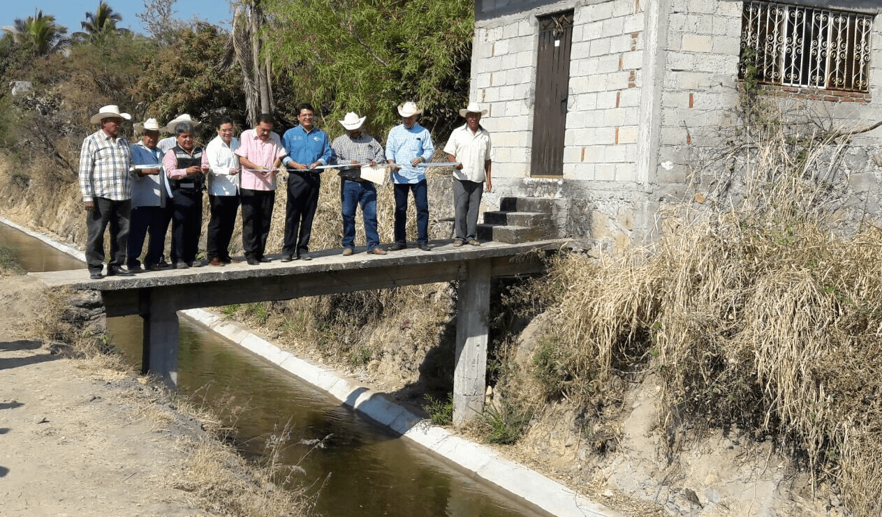 Continúan acciones para reducir la pérdida de agua en el campo de Morelos.