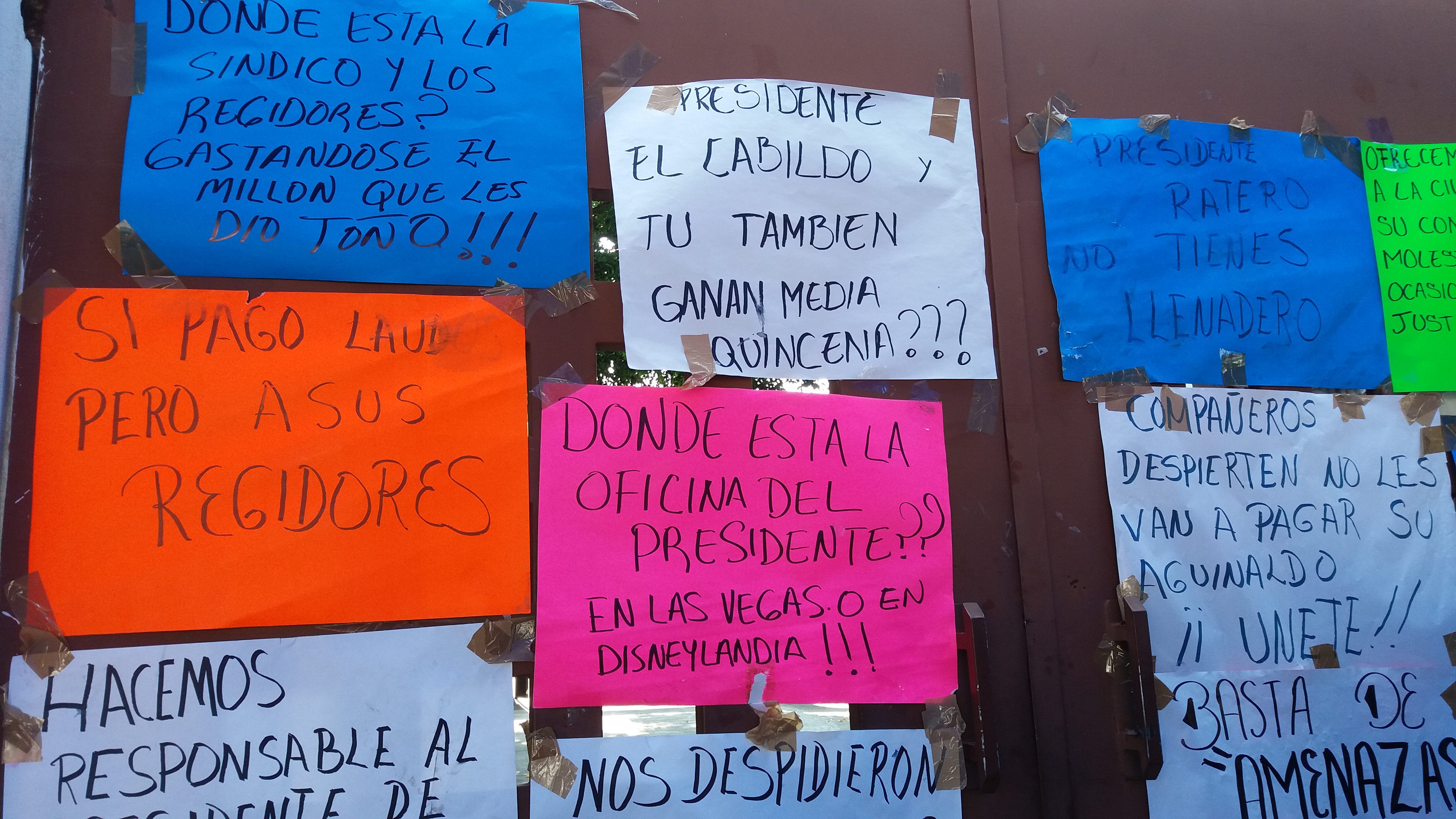 Continúa plantón de ex trabajadores del Ayuntamiento de Ayala