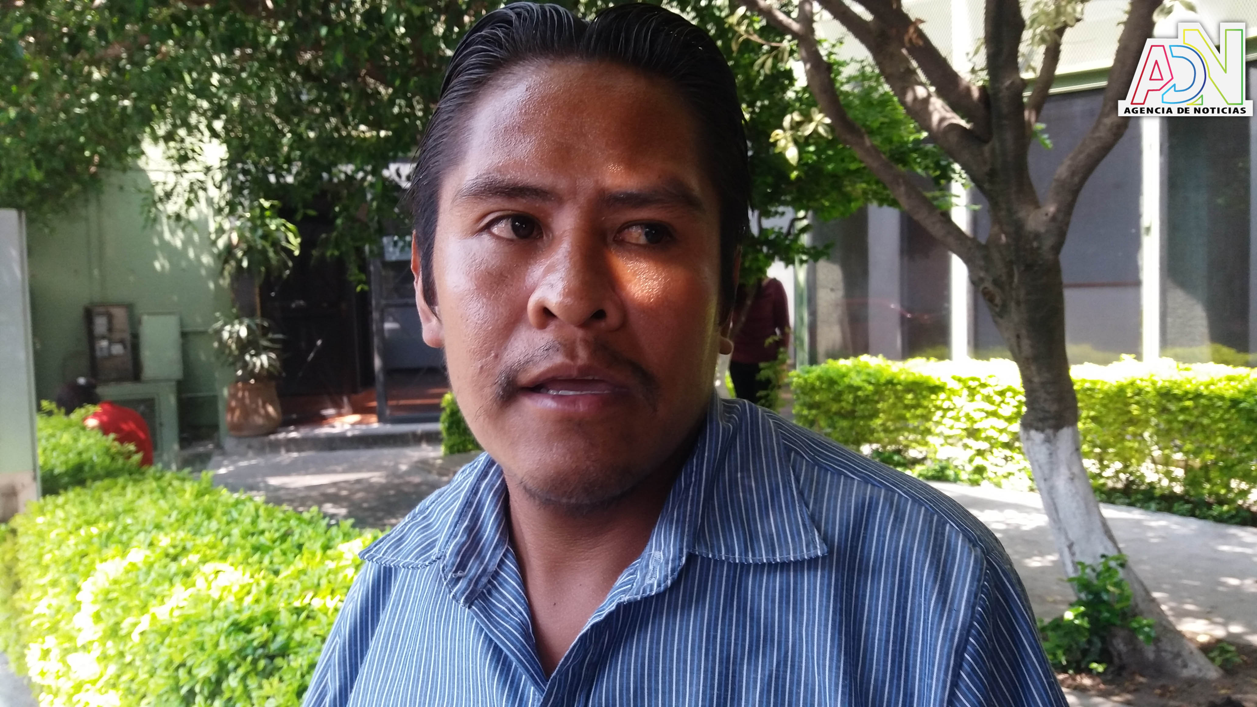 Víctor Hugo Espinoza Genaro denuncia a la directora de averiguaciones previas Adriana Pérez Martínez
