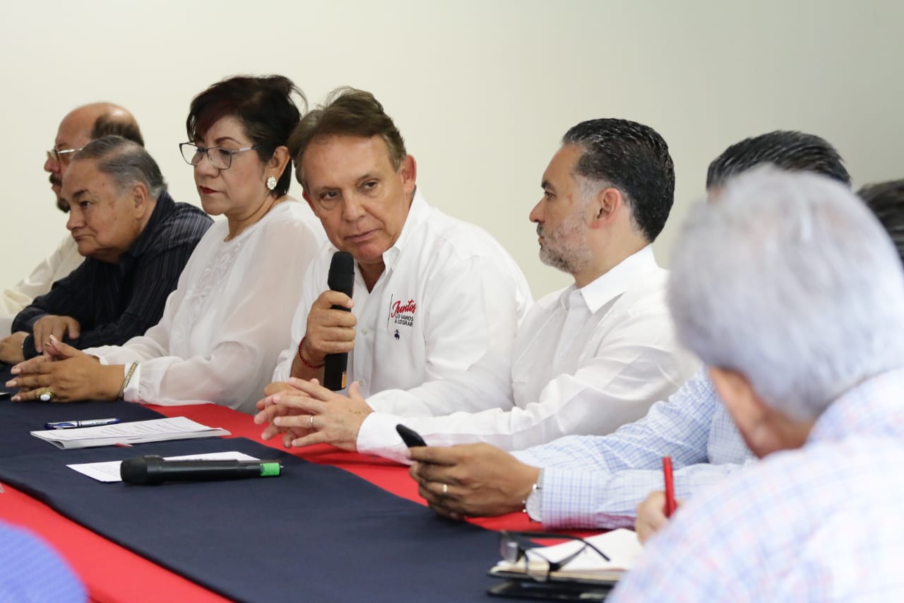 Anuncia Jorge Meade creación de la secretaría de la Mujer