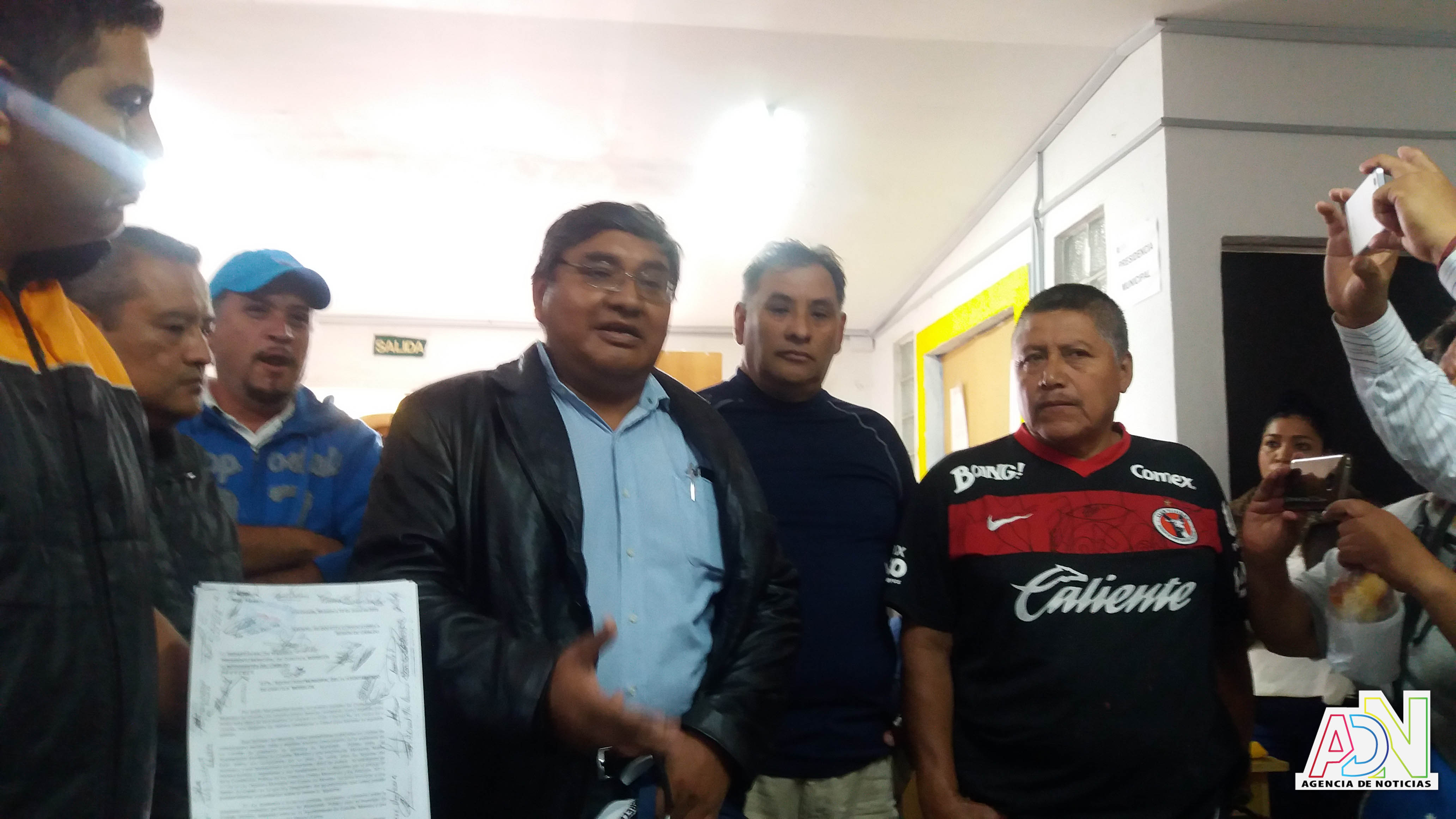 Solicitan a presidencia municipal de Cuautla informe sobre la concesión del alumbrado público