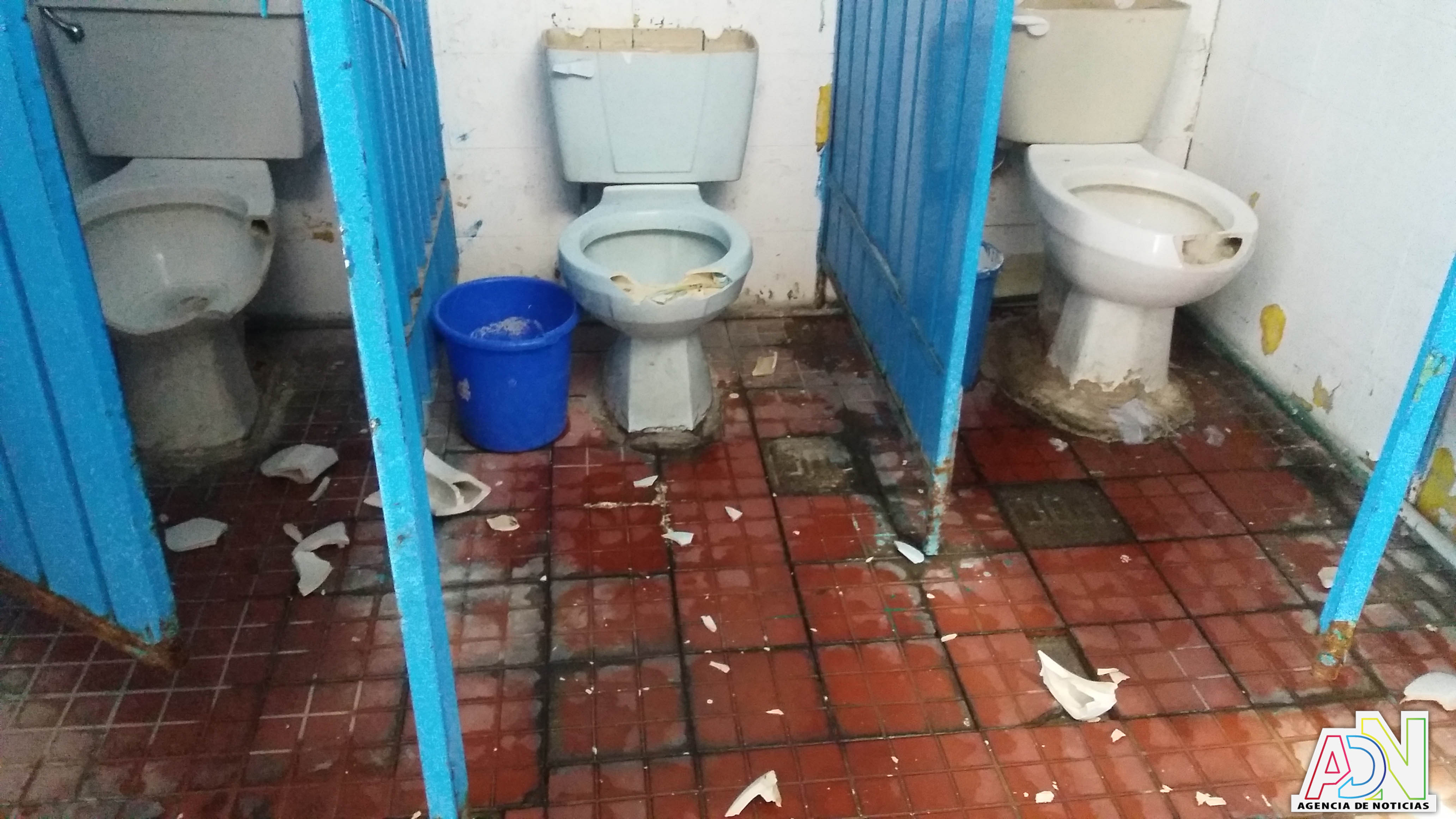 Vandalizan sanitarios de la Unidad Deportiva de Cuautla