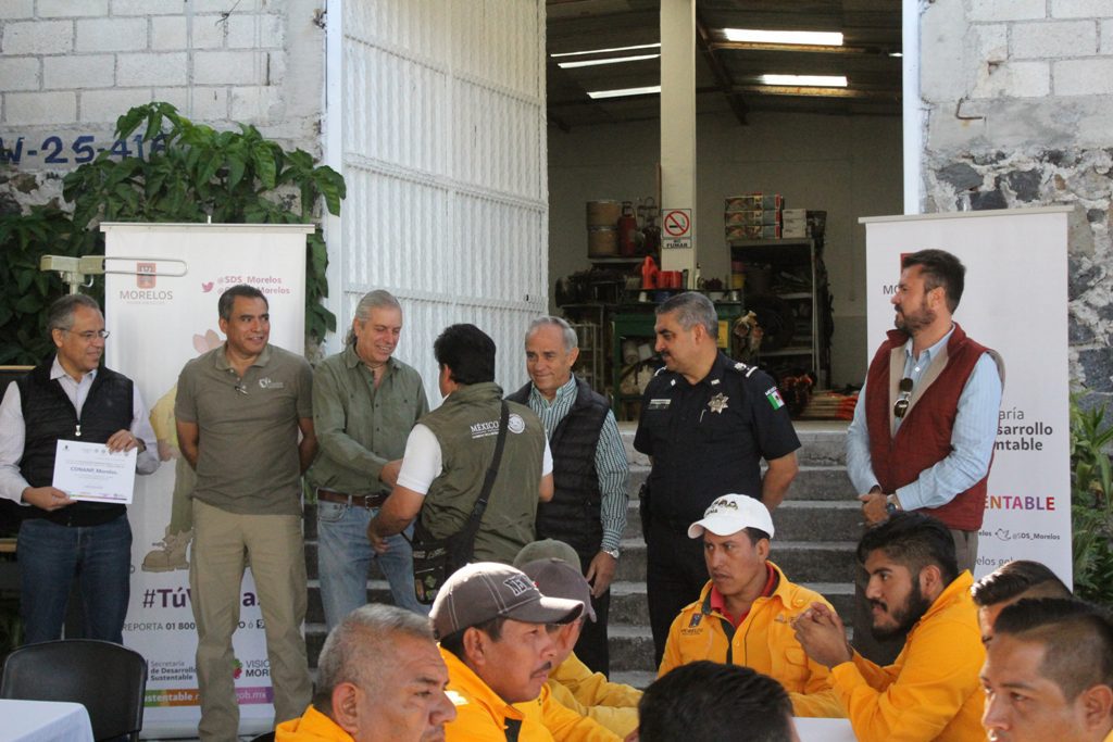 Reconocen labor de combatientes de incendios forestales de Morelos