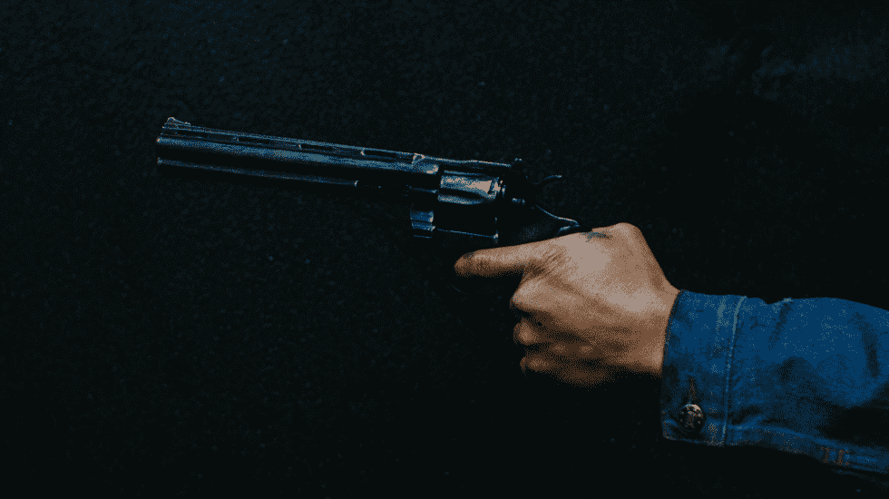 Mexicanos ya tienen DERECHO a poseer ARMAS en su hogar