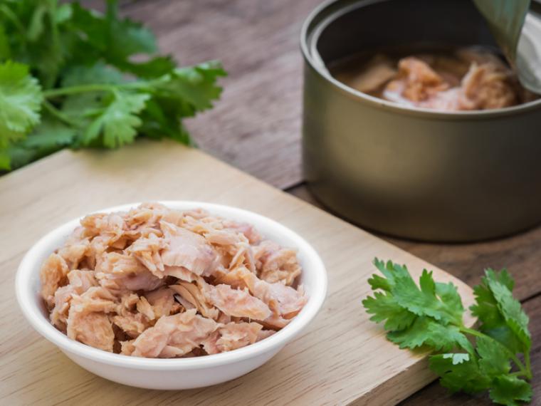 Latas de atún, tienen más soya que pescado
