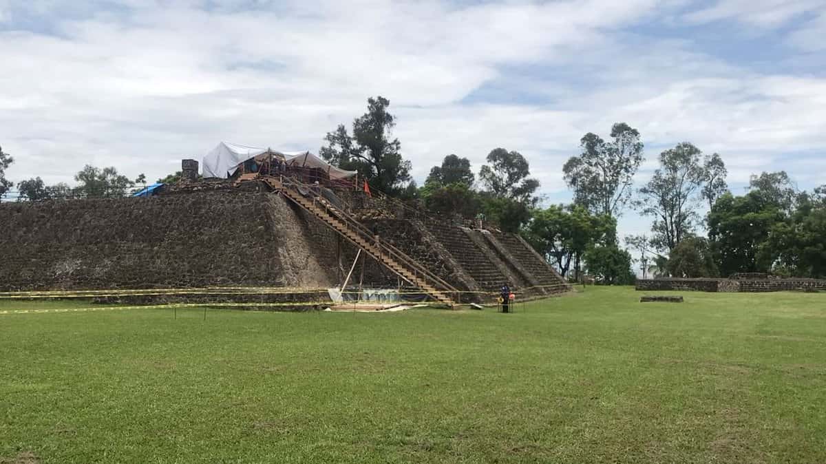 CERRADA pirámide de TEOPANZOLCO para equinoccio de primavera