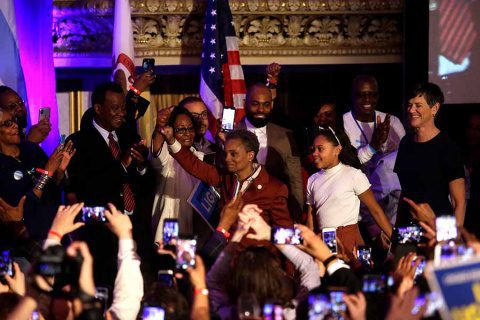 Lori Lightfoot, es la primera alcaldesa afroamericana y abiertamente gay de Chicago