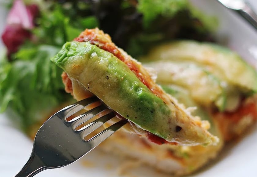Precio del aguacate y pollo llega a más de 100 pesos