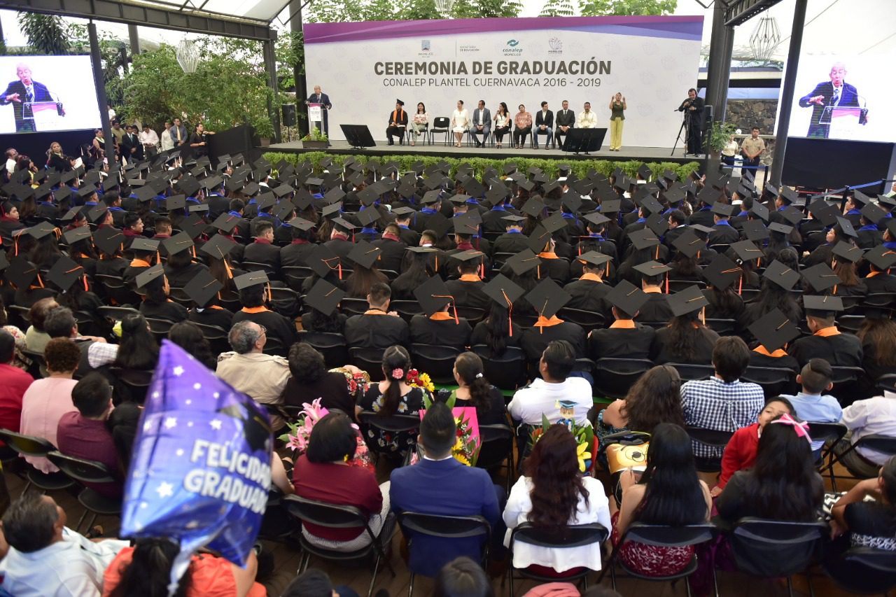 Se gradúan alumnos del Conalep plantel Cuernavaca