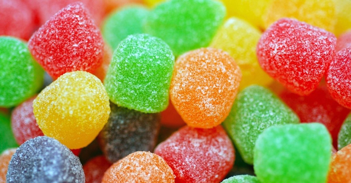 Estudiantes crean gomitas antiestrés con plantas medicinales