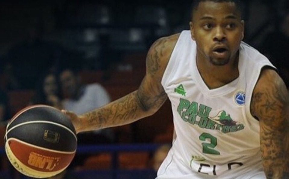 Suspenden a basquetbolista “embarazado”, entregó la orina de su esposa