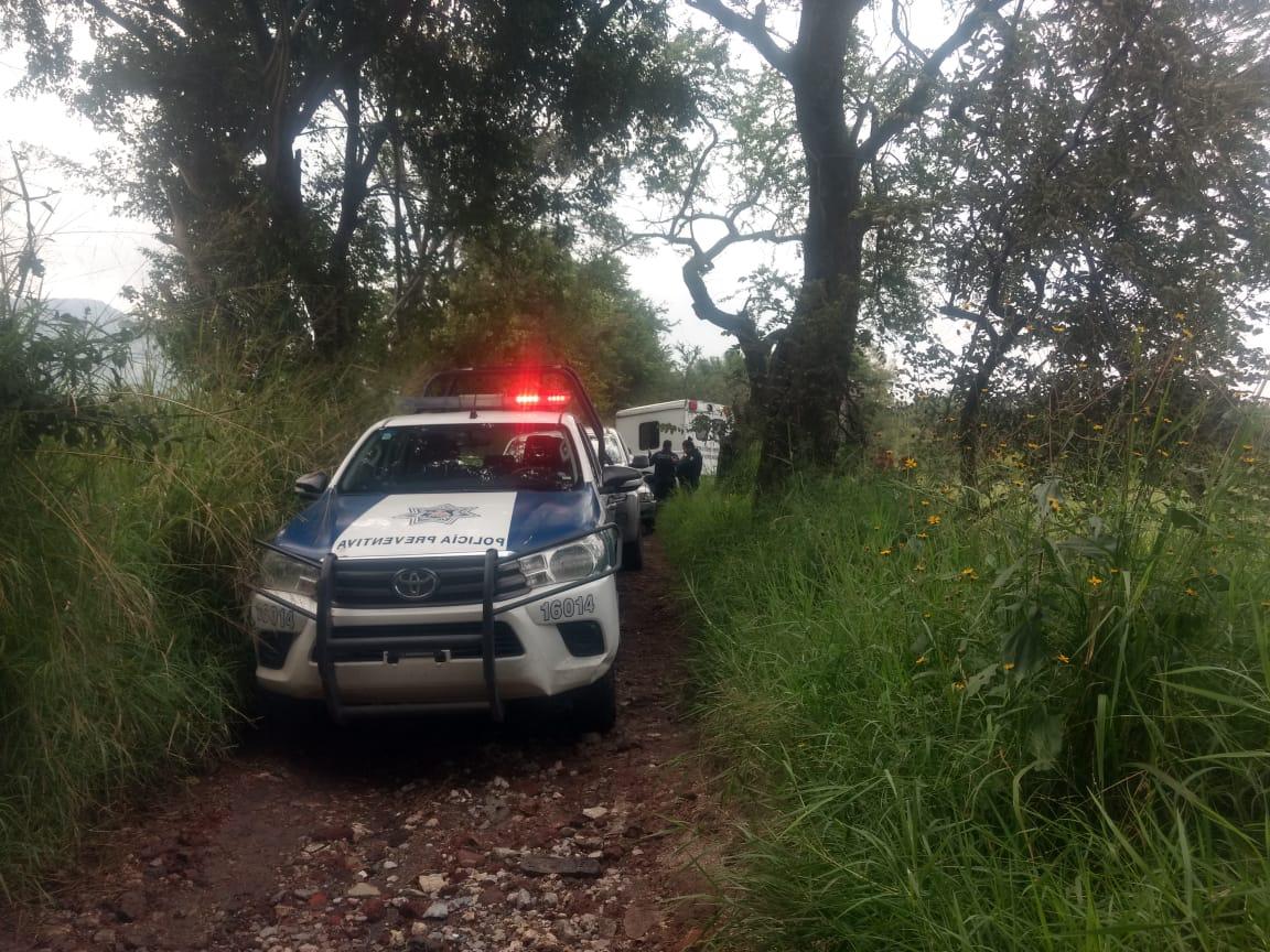 Abandonan cadáver maniatado en Emiliano Zapata