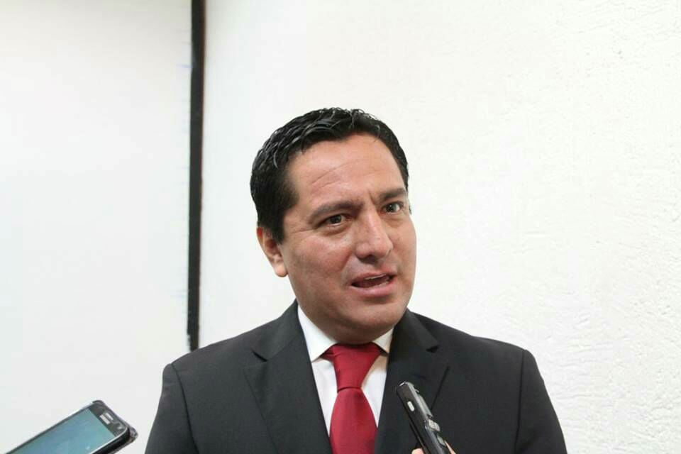 Denuncian a presidente del PRI Morelos por falta de transparencia