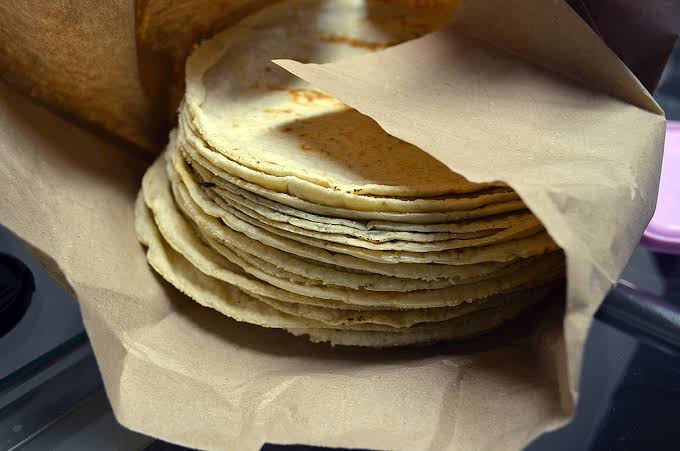El precio de la tortilla podría aumentar de 15 a 60 pesos