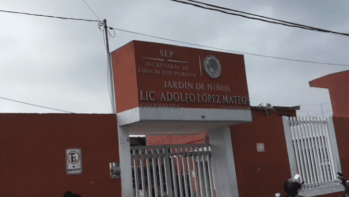En escuela de Cuernavaca restringirán acceso a ALUMNOS para privilegiar a SUPERVISORES