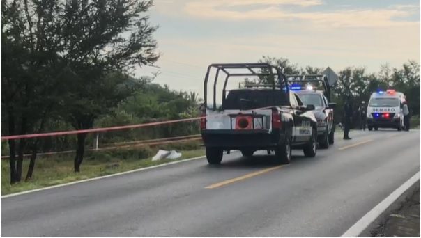 Encuentran a cadáver  en carretera Alpuyeca-Grutas