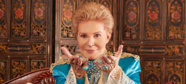 Publicación revela que Walter Mercado predijo su muerte