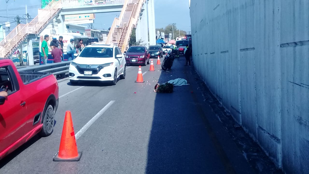 Vendedor de rosas muere atropellado en la México-Acapulco