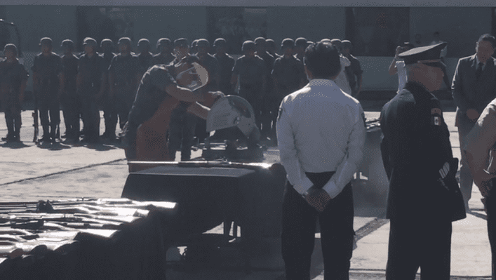Destruyen más de 300 ARMAS decomisadas por delitos