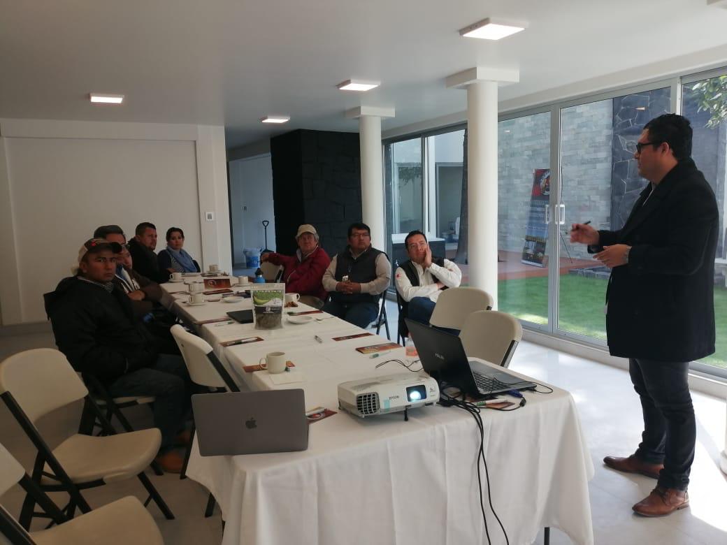 Negocian comercialización de productos agrícolas de Cuautla a Europa