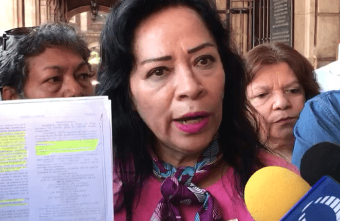 Maestros del SNTE planean marchar para exigir su AGUINALDO