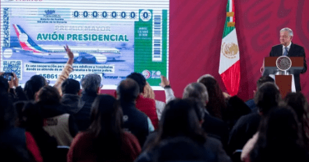 AMLO presenta el diseño del ‘CACHITO’ para rifar el avión presidencial