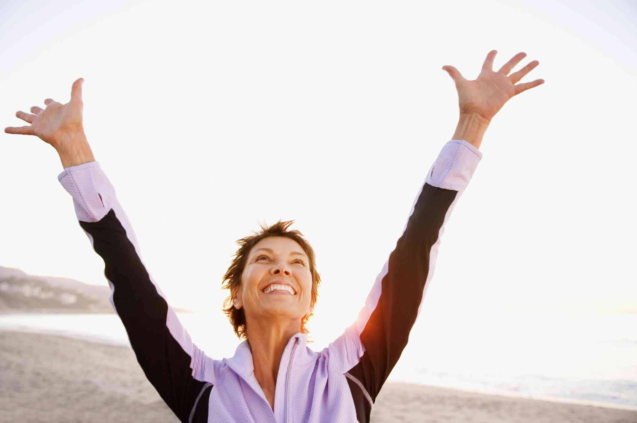 Estudio revela que los 40 es la edad MÁS FELIZ del ser humano