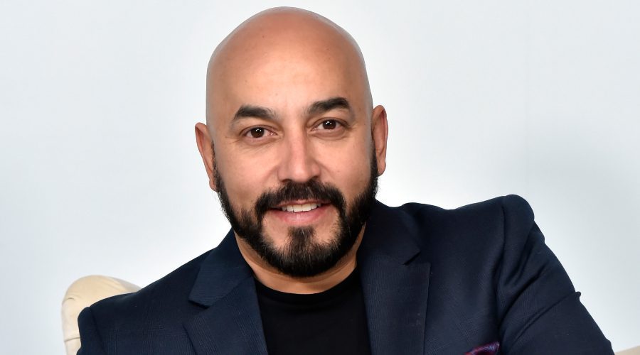 Lupillo Rivera exhibe a ‘hater’ que lo ataca en redes sociales