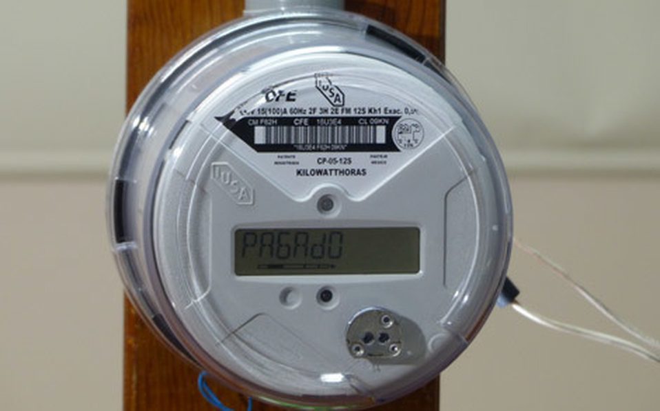 AMLO propone que ciudadanos MIDAN su propio consumo de energía eléctrica