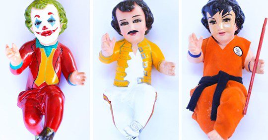Venden Niños Dios vestidos de Joker, Superman y Goku