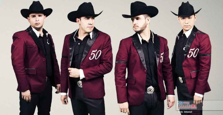 Por FEMINISMO, Calibre 50 modifica sus canciones