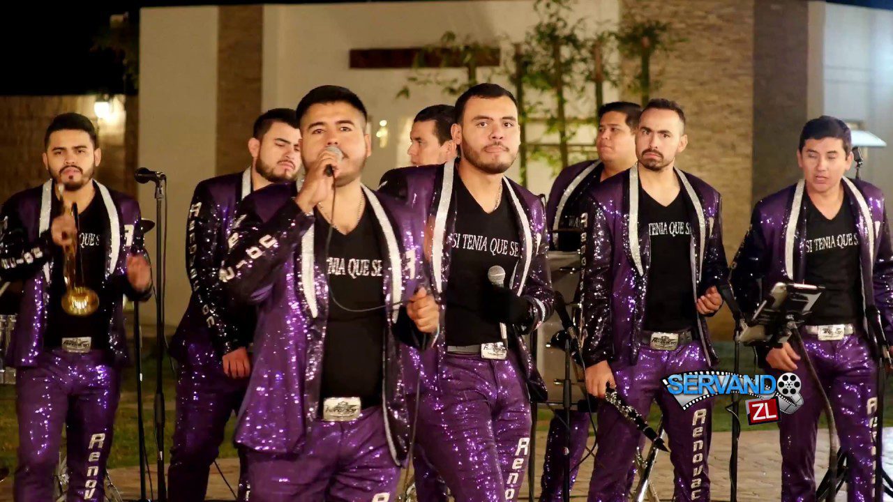 [VIDEO] Por primera vez una PAREJA GAY protagoniza video de una BANDA de regional mexicano