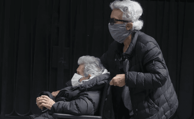 Mujer de 113 años se convierte en la más longeva en superar el COVID-19