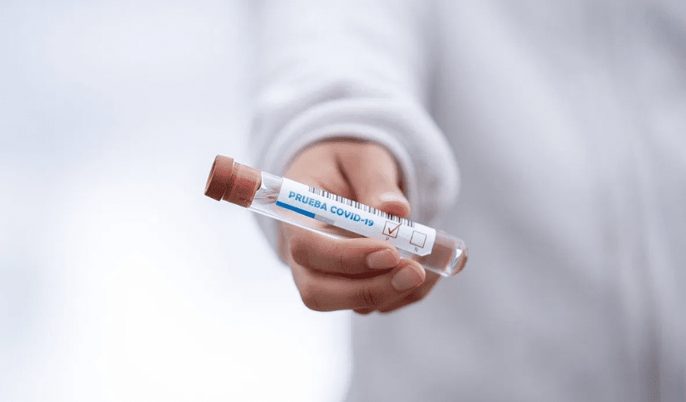 Pacientes con COVID-19 podrían ser NO INFECCIOSOS después de 11 días