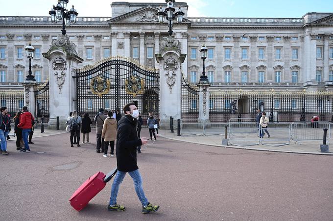 Por Covid-19, Inglaterra entrara en confinamiento nacional por un mes