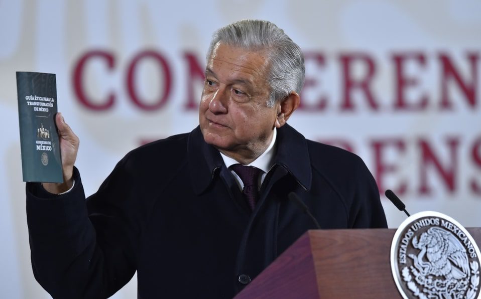 AMLO presenta la Guía Ética para la Transformación de México