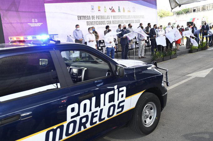 Entregan nuevas patrullas a municipios de Morelos