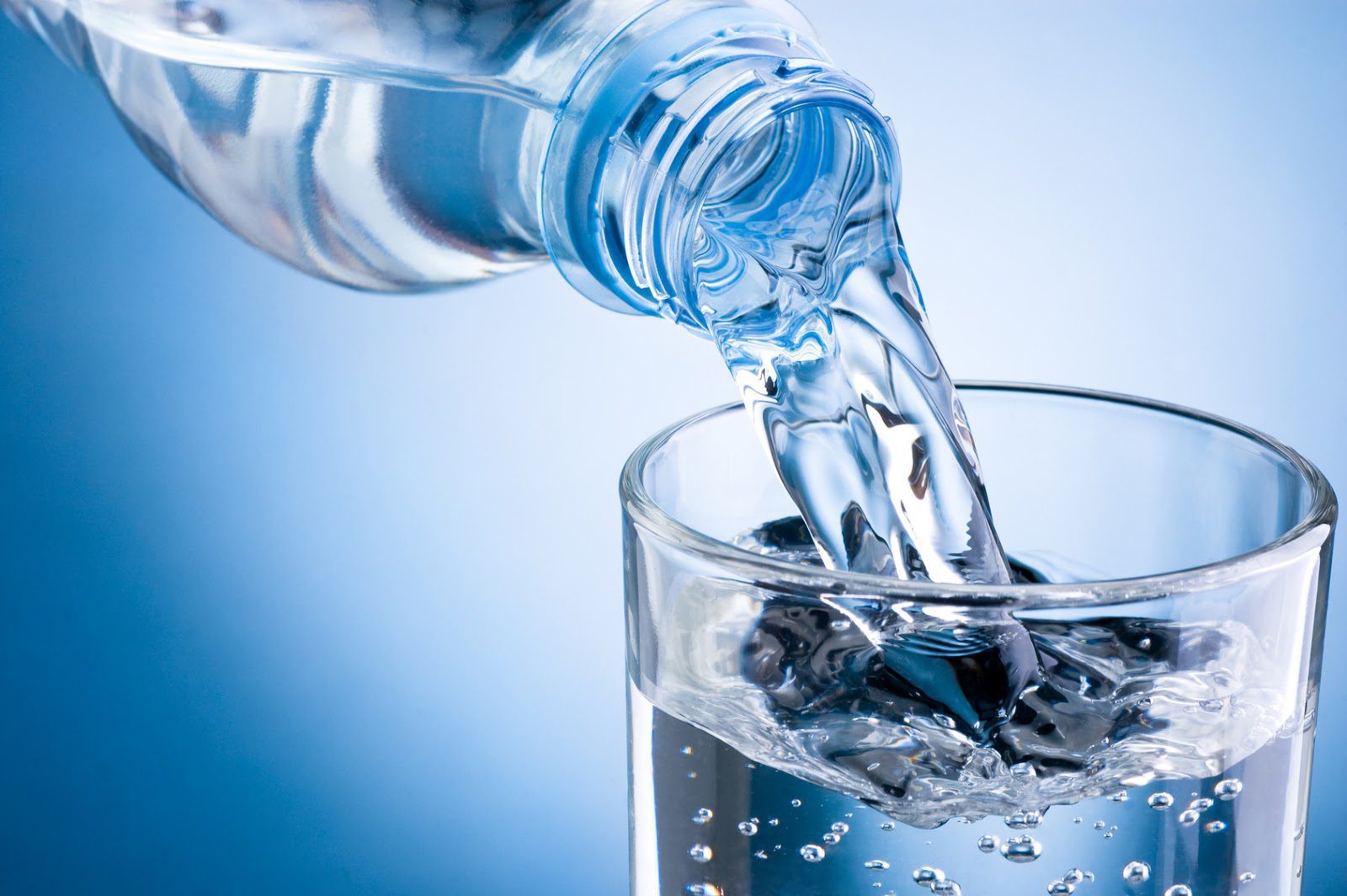El agua comienza a cotizar en mercado de materias primas de Wall Street