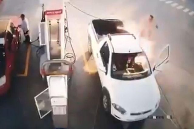 Hombre ocasiona incendio por utilizar su celular al cargar combustible