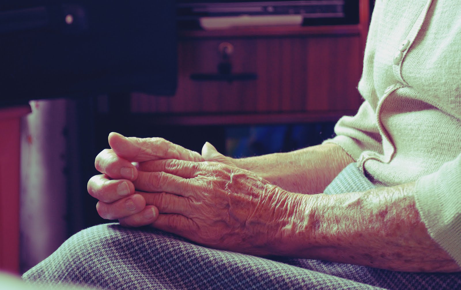 Enfermeras encuentran a abuelita que llevaba 12 años muerta dentro de su casa