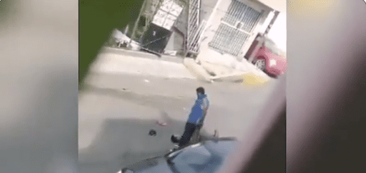 (VIDEO) Captan a sujeto asesinando a hombre “tranquilamente” en Iztapalapa