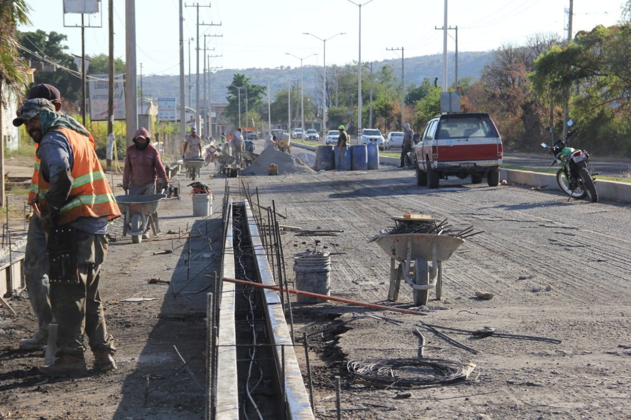 Avanza la construcción de trotapista en Bulevar Ayala-Cuautla