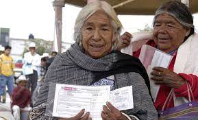 AMLO anuncia aumento de pensión de adultos mayores a partir de julio
