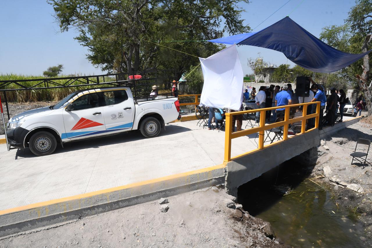 Inauguran puente vehicular y peatonal en Gabriel Tepepa de Cuautla