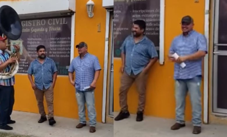 Hombre celebra firma de su divorcio en el registro civil