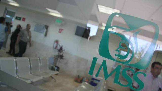 Paciente COVID se lanza desde un tercer piso del IMSS en la CDMX
