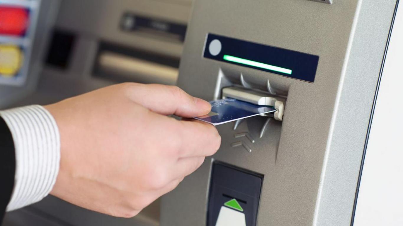 ¿Qué hacer si el cajero no me dio mi dinero?