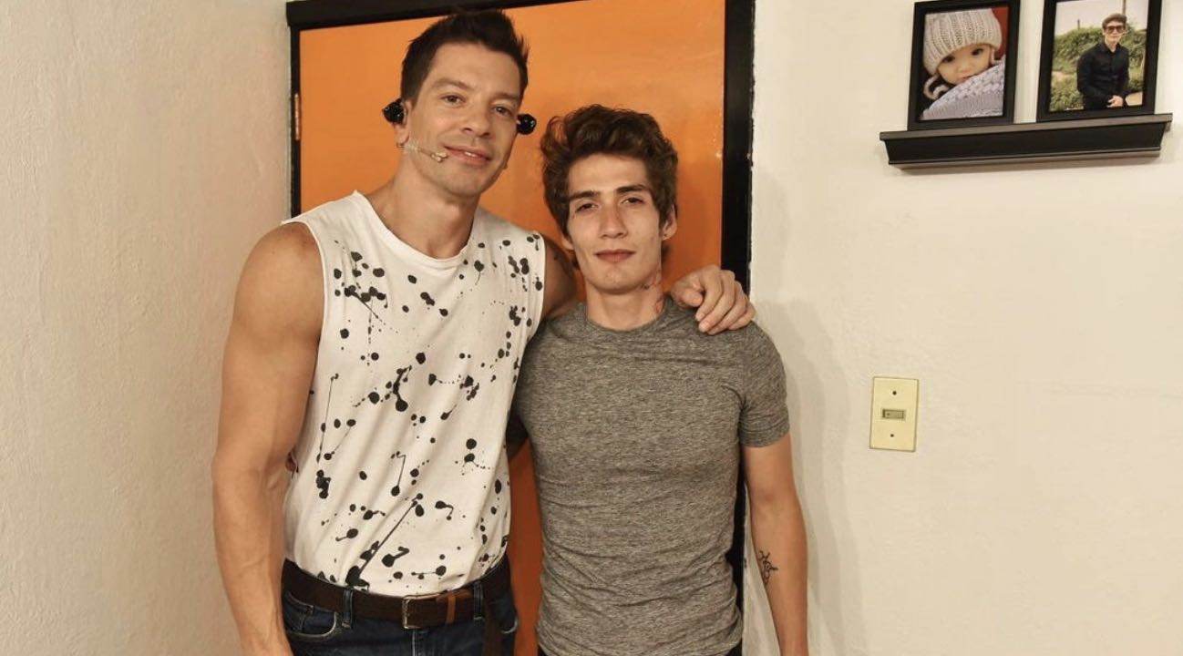 Hijo de Yahir se declara bisexual y quiere ser actor porno