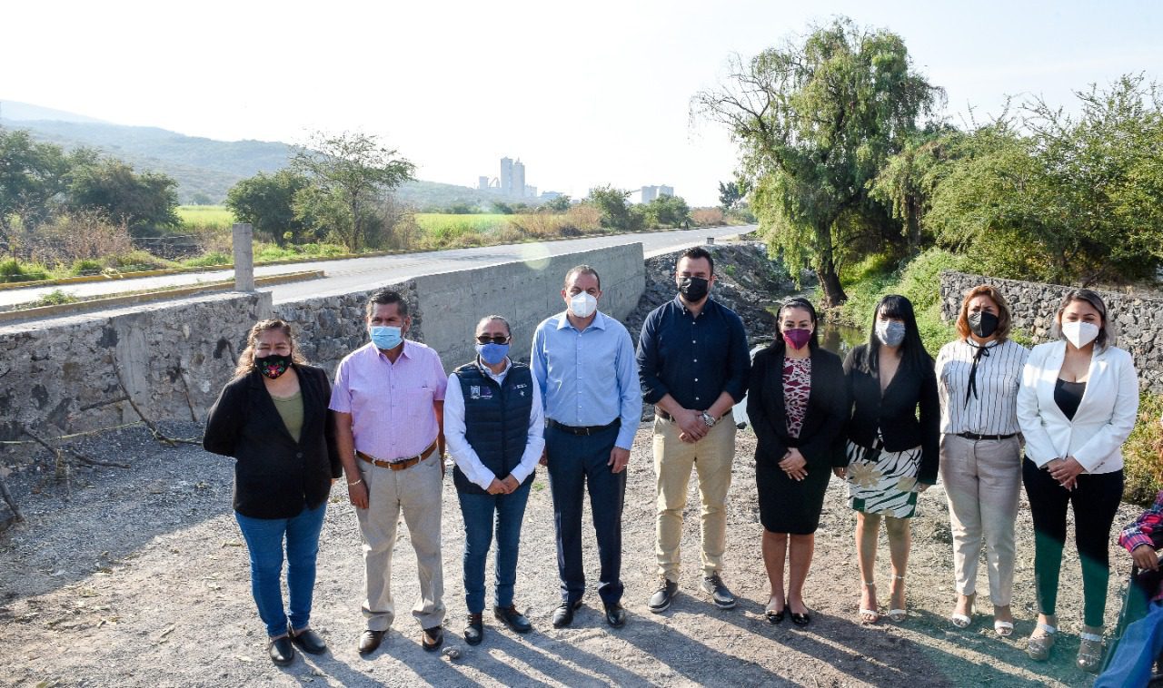 Rehabilitan carreteras de Emiliano Zapata