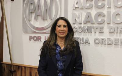 Patricia Flores renuncia al PAN, por ser un partido sin ideales ni liderazgo